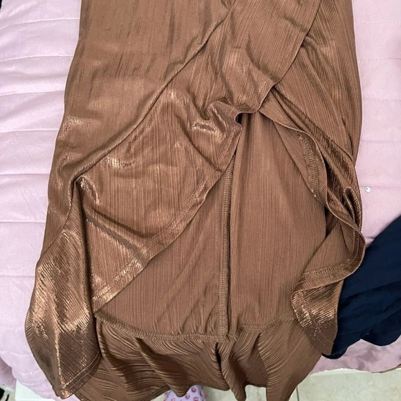 Dress - Picture 3 of 3